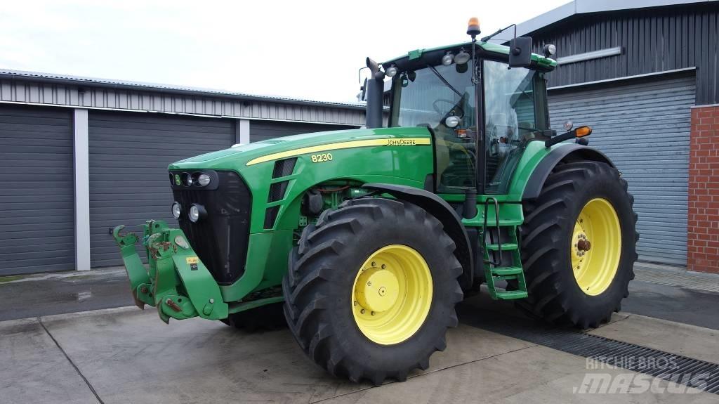 John Deere 8230 ILS Tractores