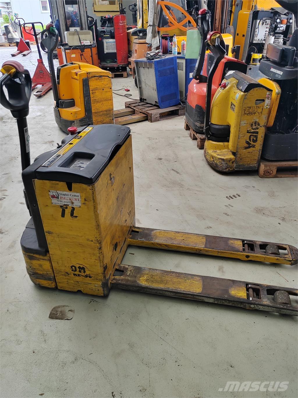 OM TL 18 Apiladores eléctricos