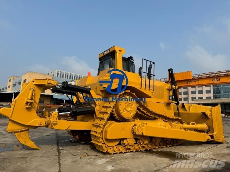 CAT D 10 R Buldozer sobre oruga