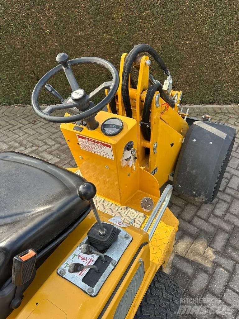 Knikmops KM 130 Cargadoras multifunción