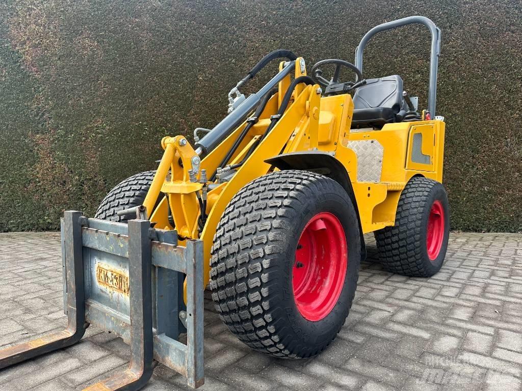 Knikmops KM 130 Cargadoras multifunción