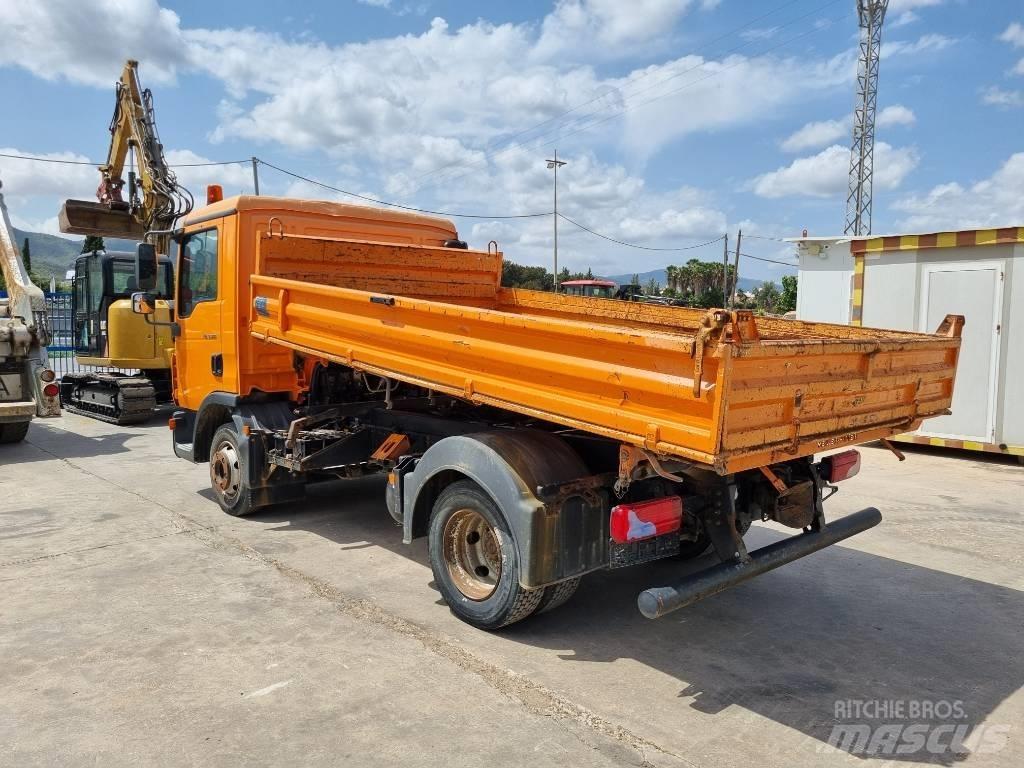 MAN 8.180 Camiones bañeras basculantes o volquetes