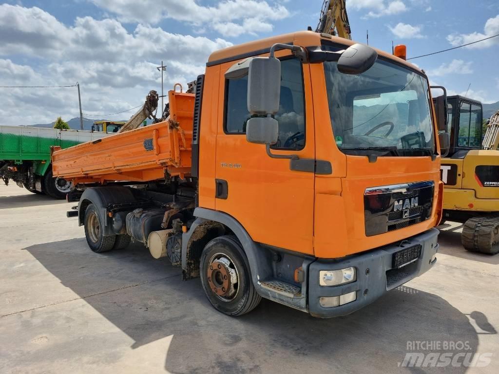MAN 8.180 Camiones bañeras basculantes o volquetes