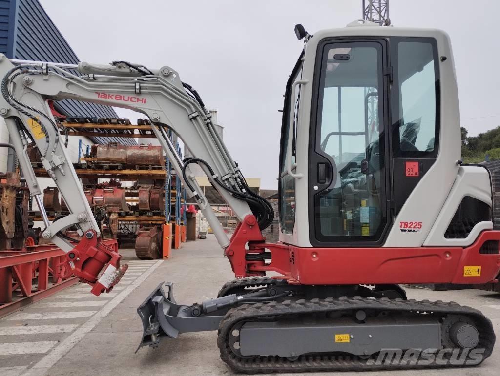 Takeuchi TB 225 Mini excavadoras < 7t