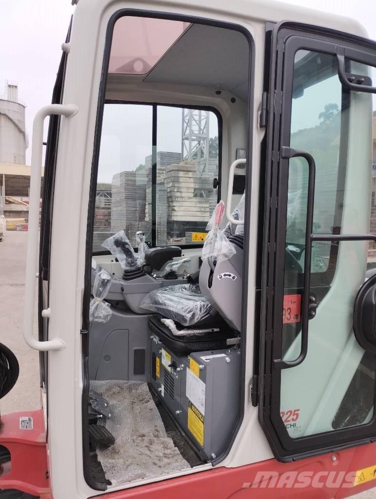 Takeuchi TB 225 Mini excavadoras < 7t