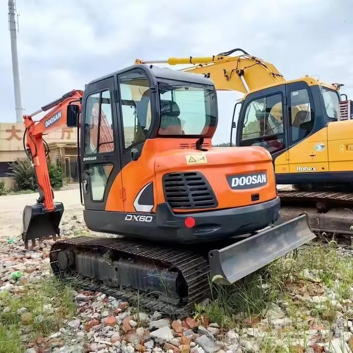 Doosan DX 60 Excavadoras de cadenas