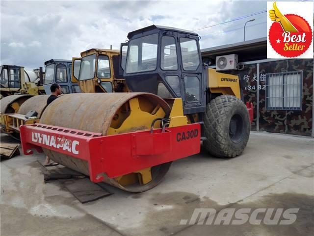 Dynapac CA 30 D Rodillos de un solo tambor