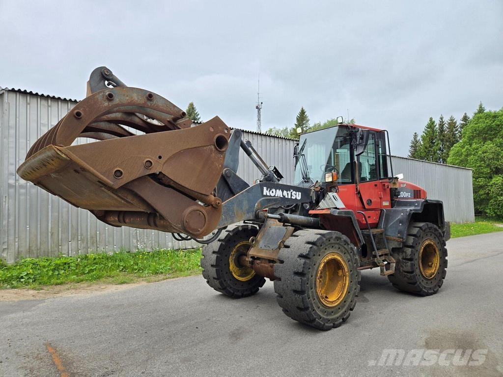 Komatsu WA200PZ-6 Cargadoras sobre ruedas