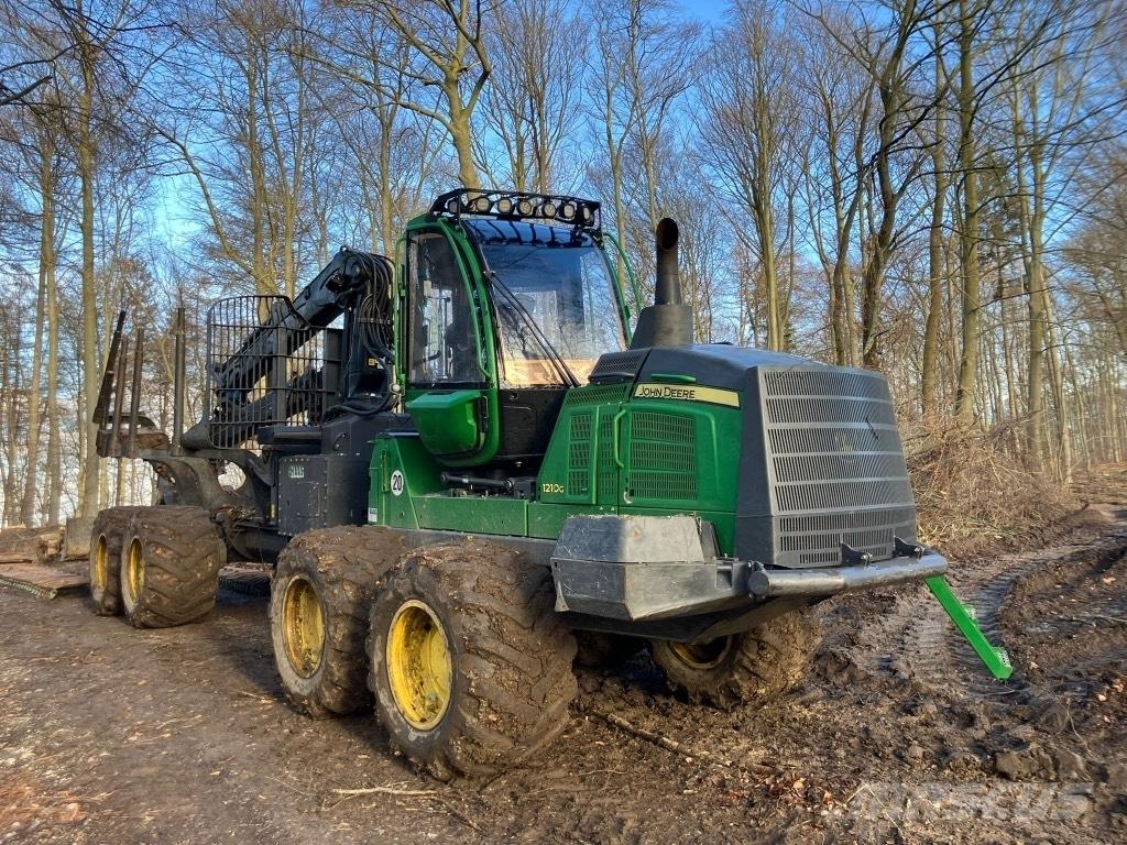 John Deere 1210 G Autocargadoras