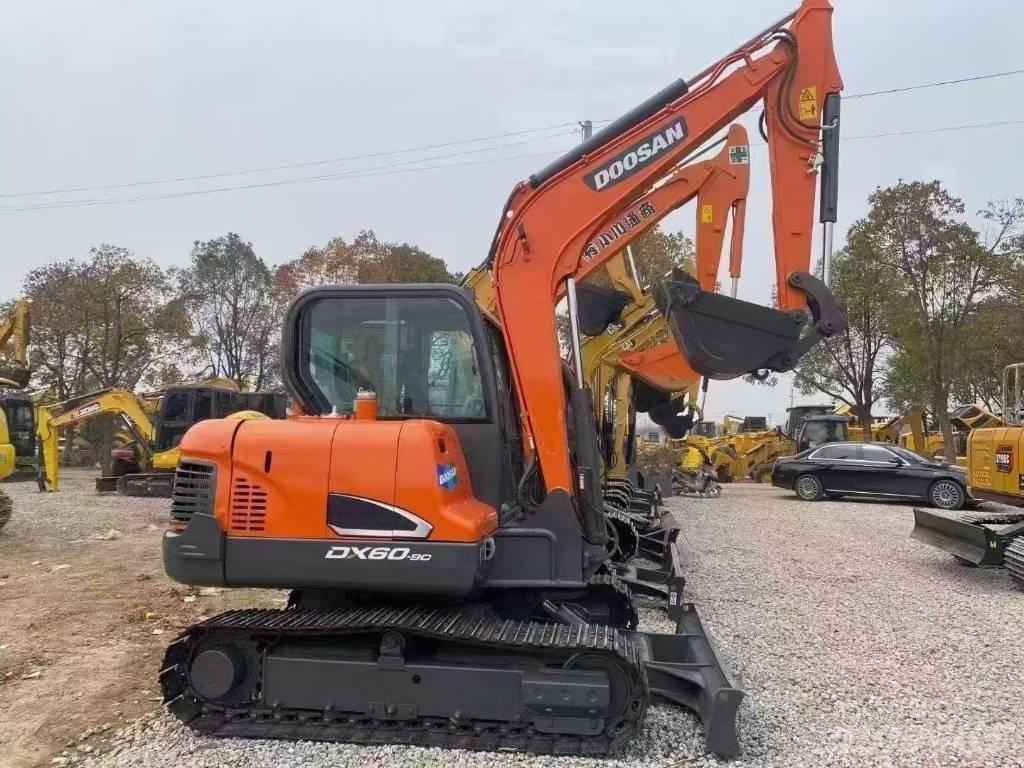 Doosan DX 60 Excavadoras de cadenas