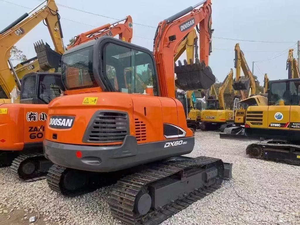 Doosan DX 60 Excavadoras de cadenas