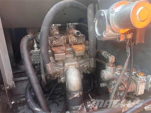 Hitachi EX120 Excavadoras de cadenas