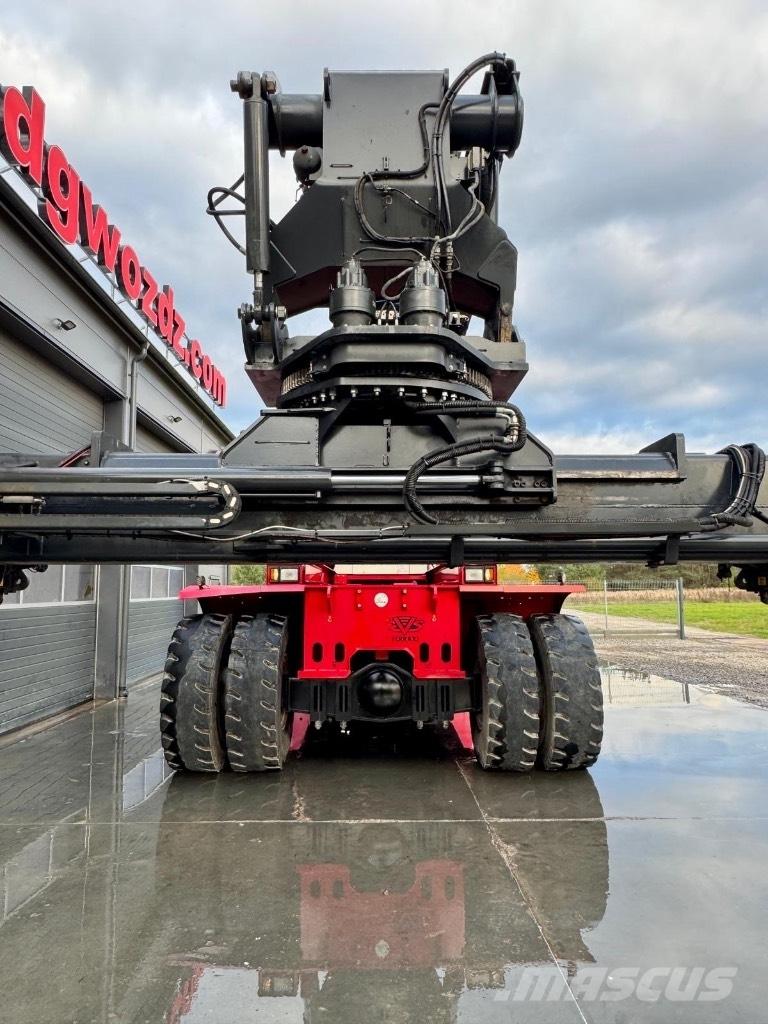 CVS Ferrari F465 Manipulador de contenedores