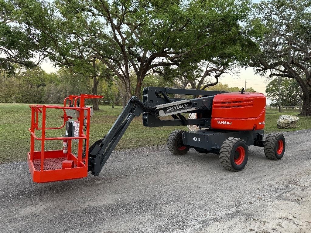 SkyJack SJ 46 AJ Plataforma de trabajo articulada