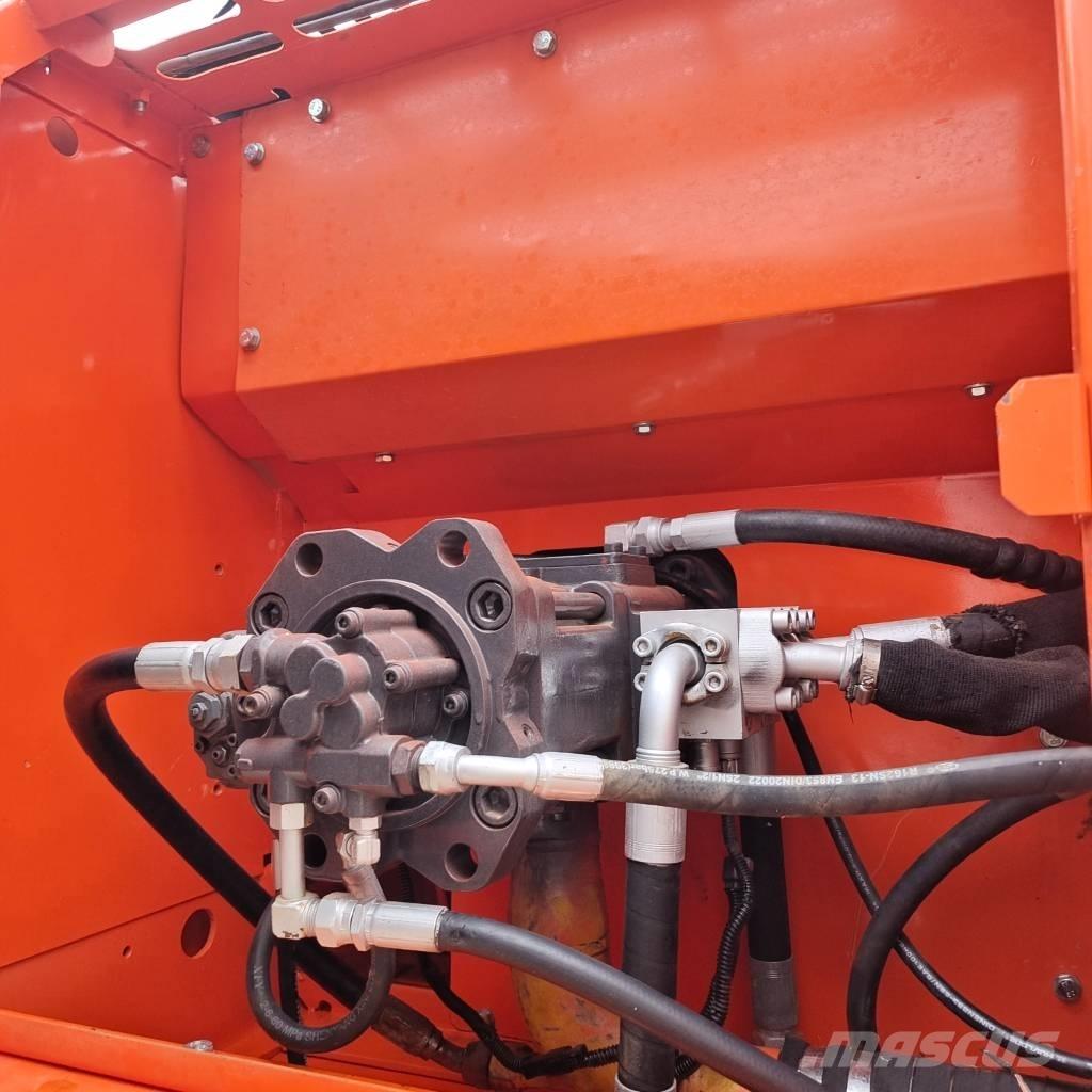 Doosan DX 225 LC Excavadoras de cadenas