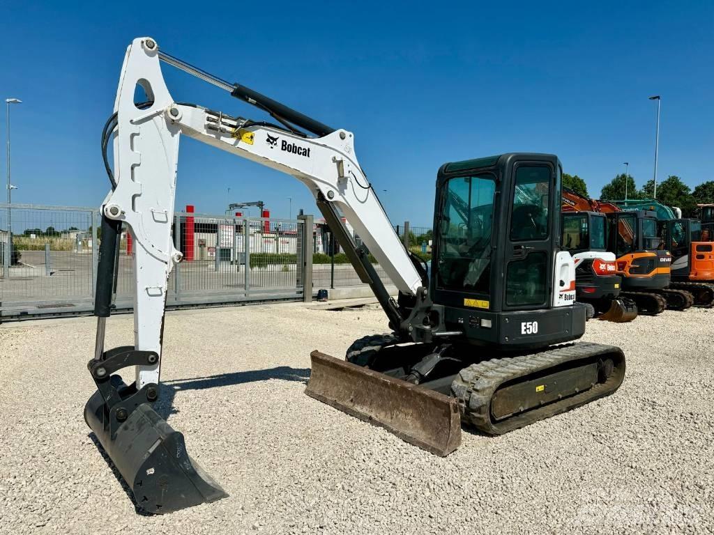 Bobcat E 50 EM Mini excavadoras < 7t
