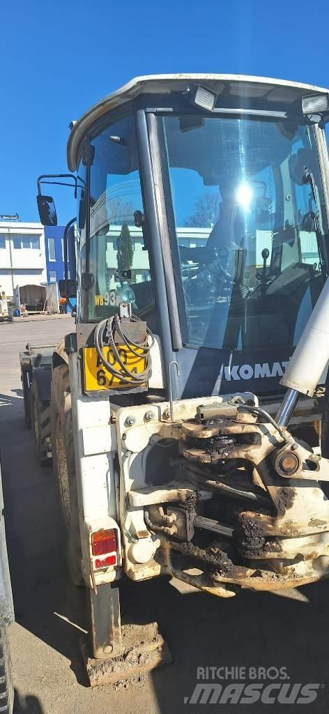Komatsu WB 93 R-5 Retrocargadoras