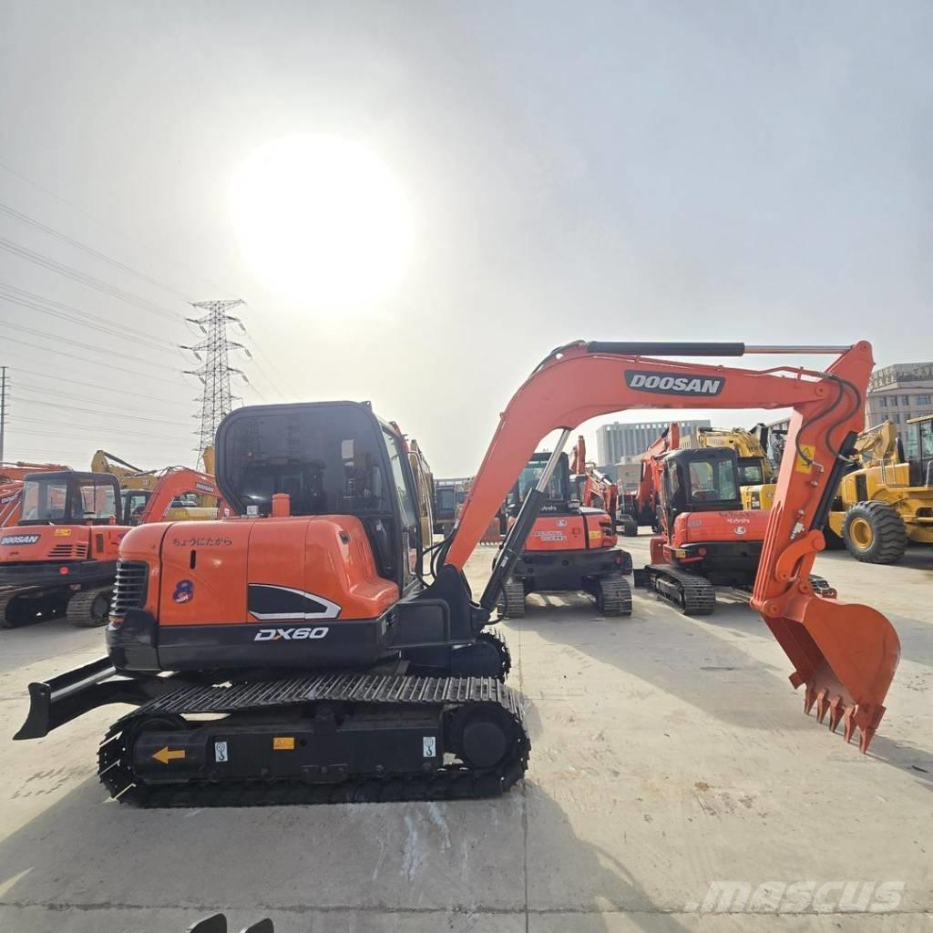 Doosan DX 60 Mini excavadoras < 7t