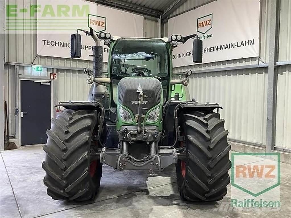 Fendt 724 vario Tractores