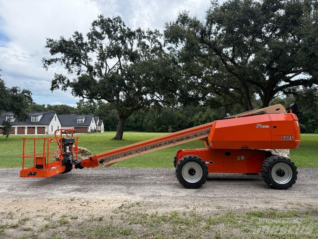 JLG 600 S Plataformas de trabajo telescópica