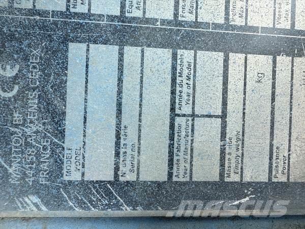 Manitou 200ATJ Plataforma de trabajo articulada