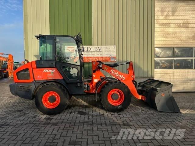 Kubota R 082 Cargadoras sobre ruedas