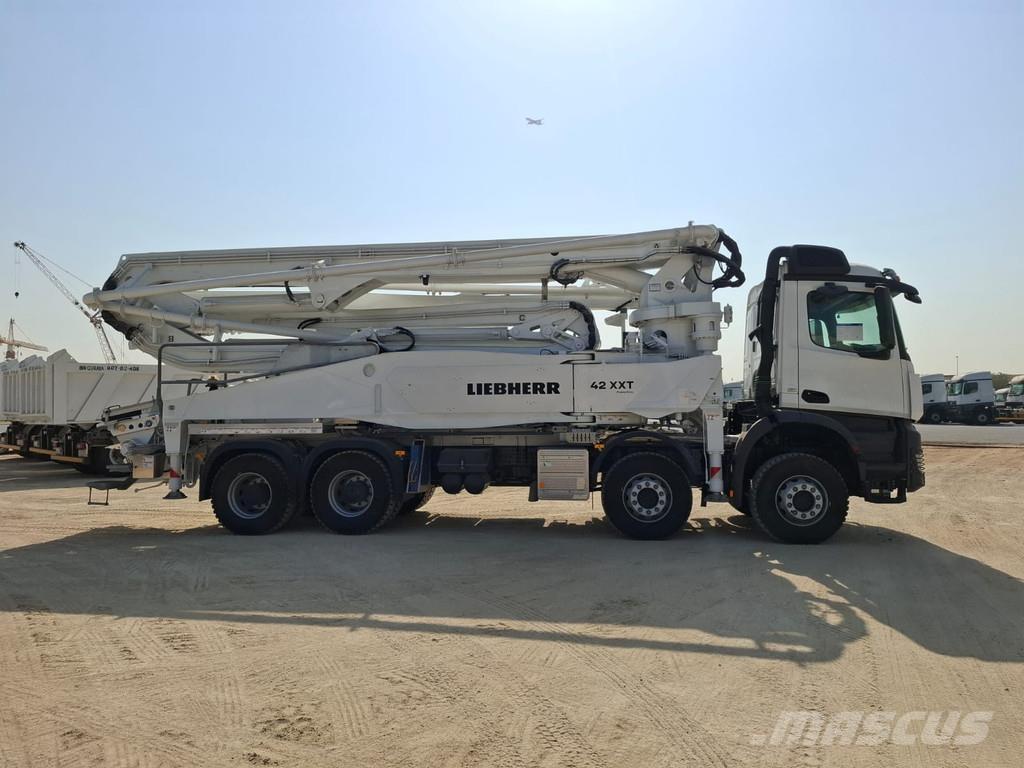 Liebherr THP 42 Camión hormigonera