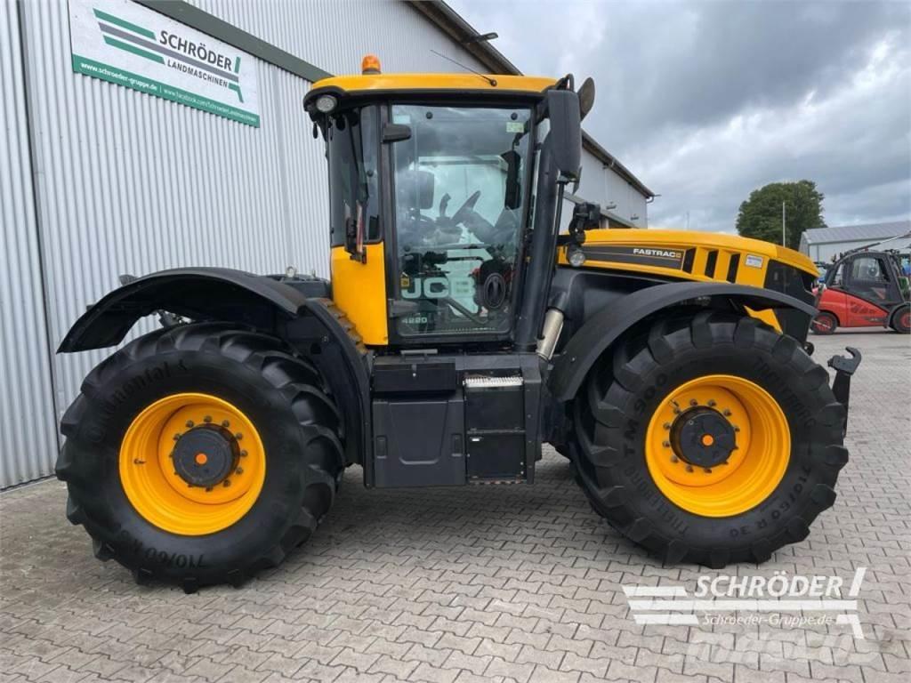JCB FASTRAC 4220 Tractores