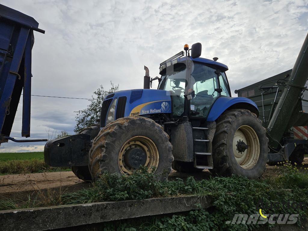 New Holland T 8040 Tractores