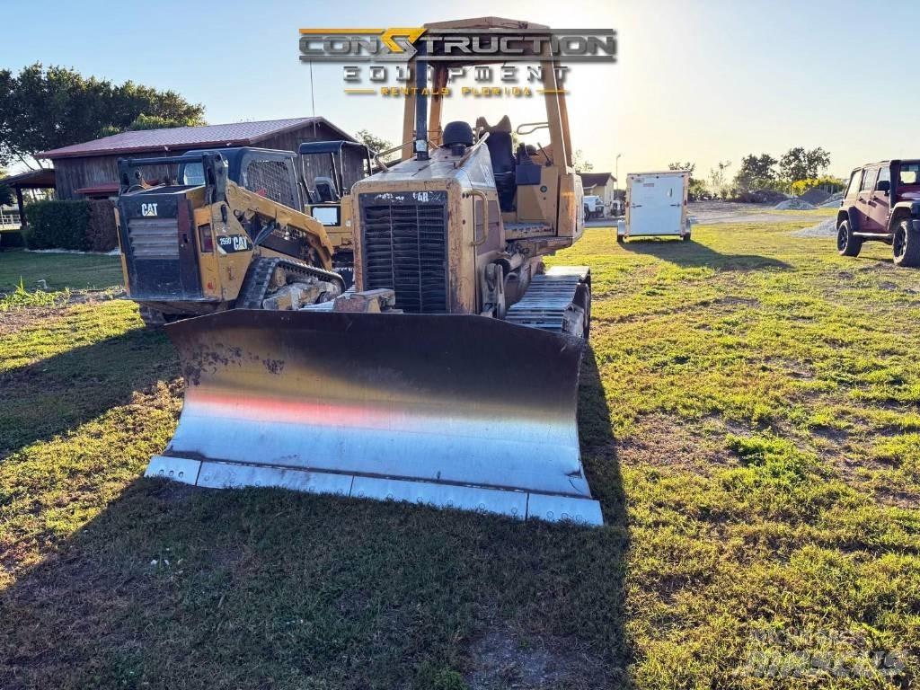 CAT D 3 G LGP Buldozer sobre oruga