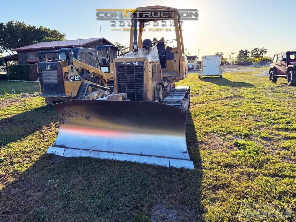 CAT D 3 G LGP Buldozer sobre oruga