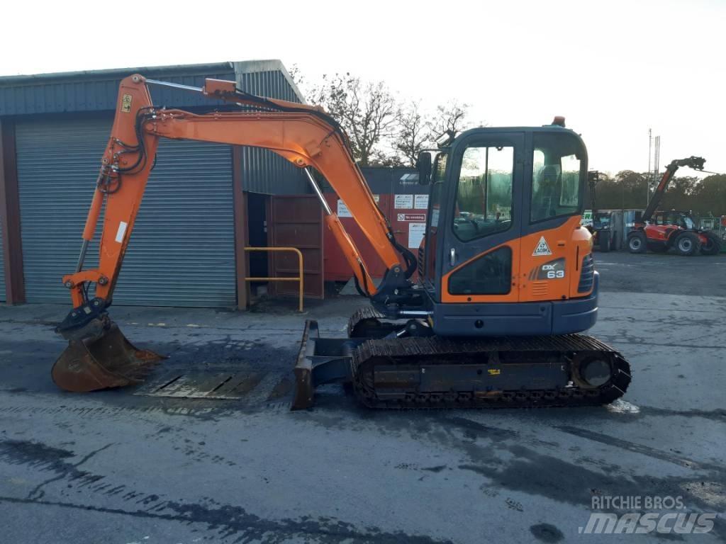 Doosan DX 63-3 Excavadoras de cadenas