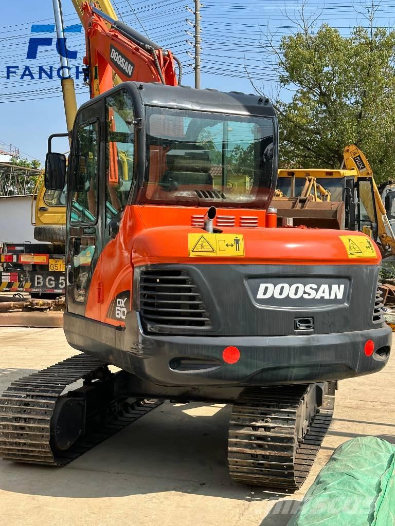 Doosan dx 60 Excavadoras de cadenas