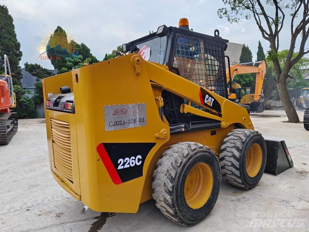 CAT 226 C Minicargadoras