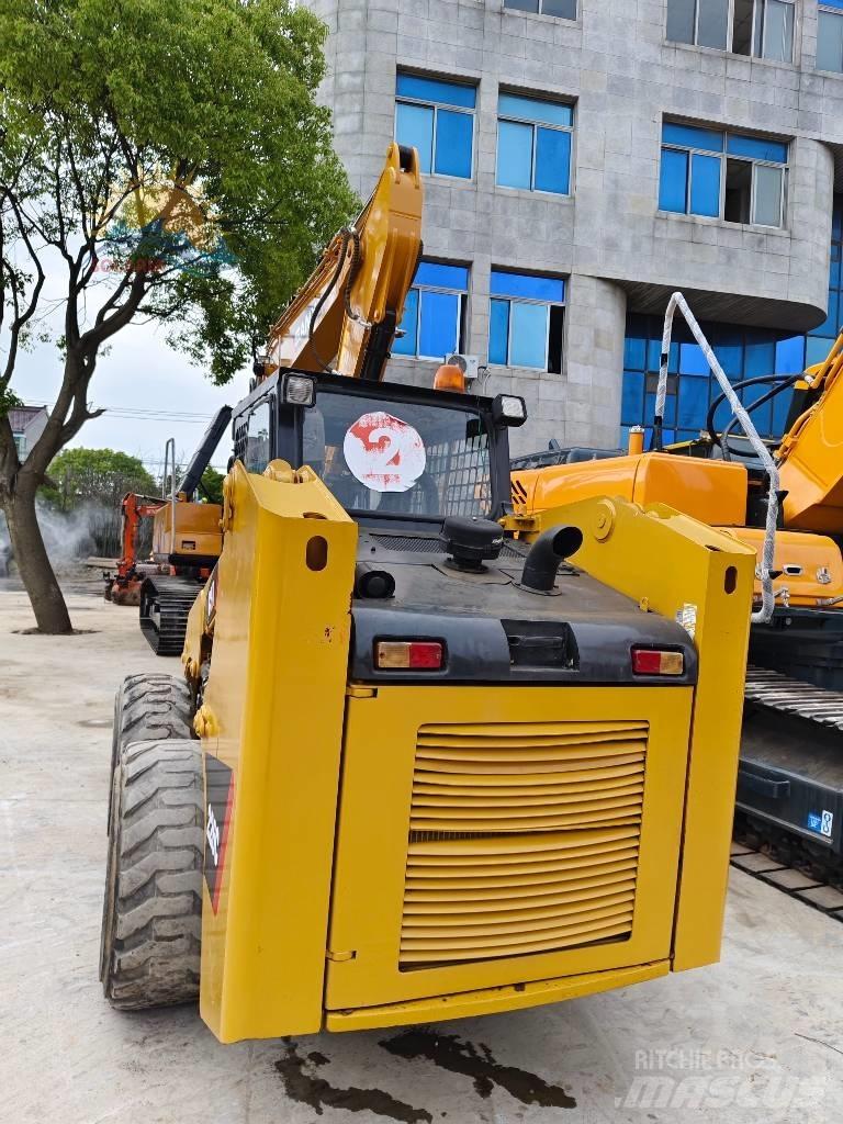 CAT 226 C Minicargadoras