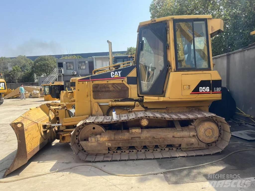 CAT D 5 G LGP Buldozer sobre oruga