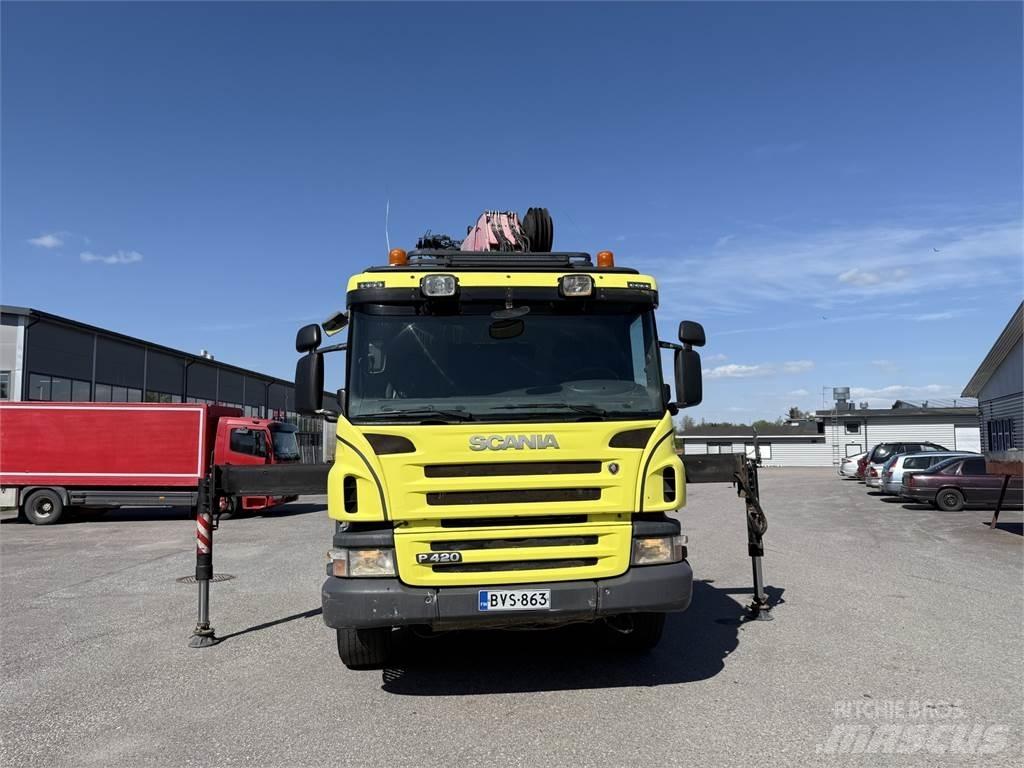 Scania P420 8X2 Camiones grúa