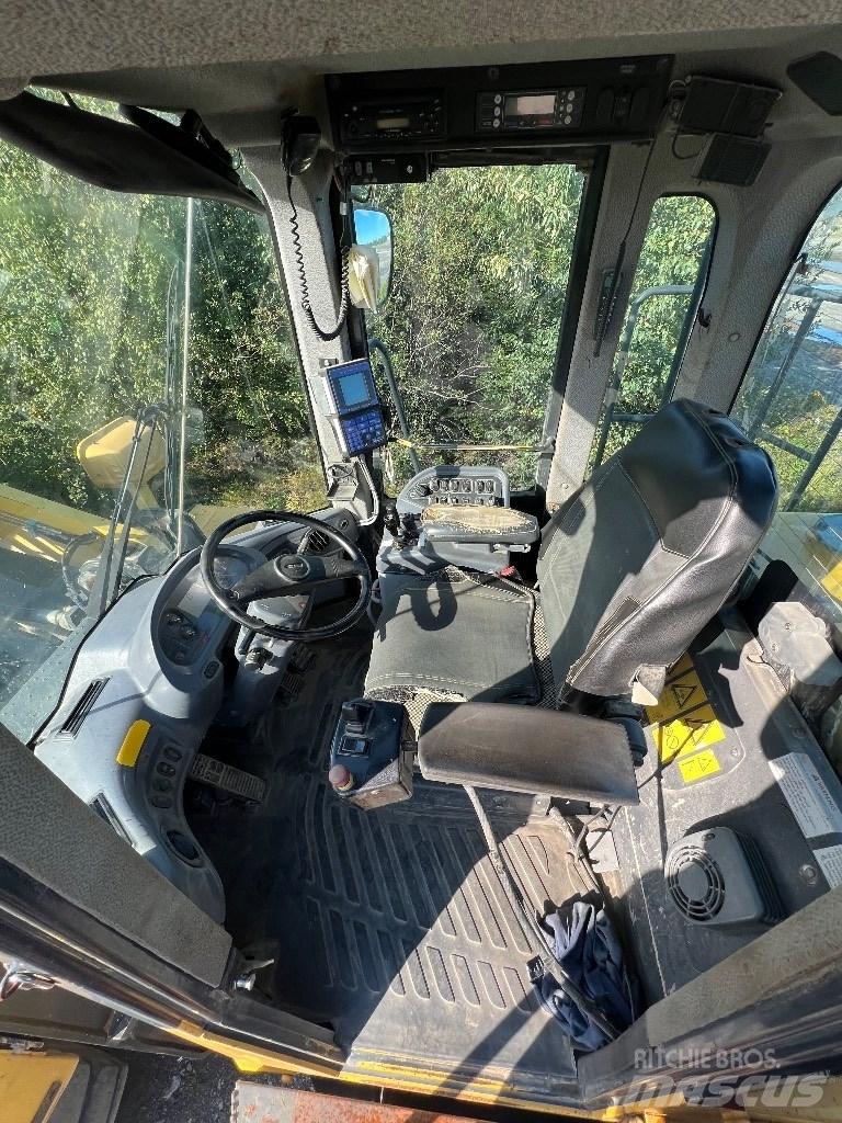 Komatsu WA 500-6 Cargadoras sobre ruedas