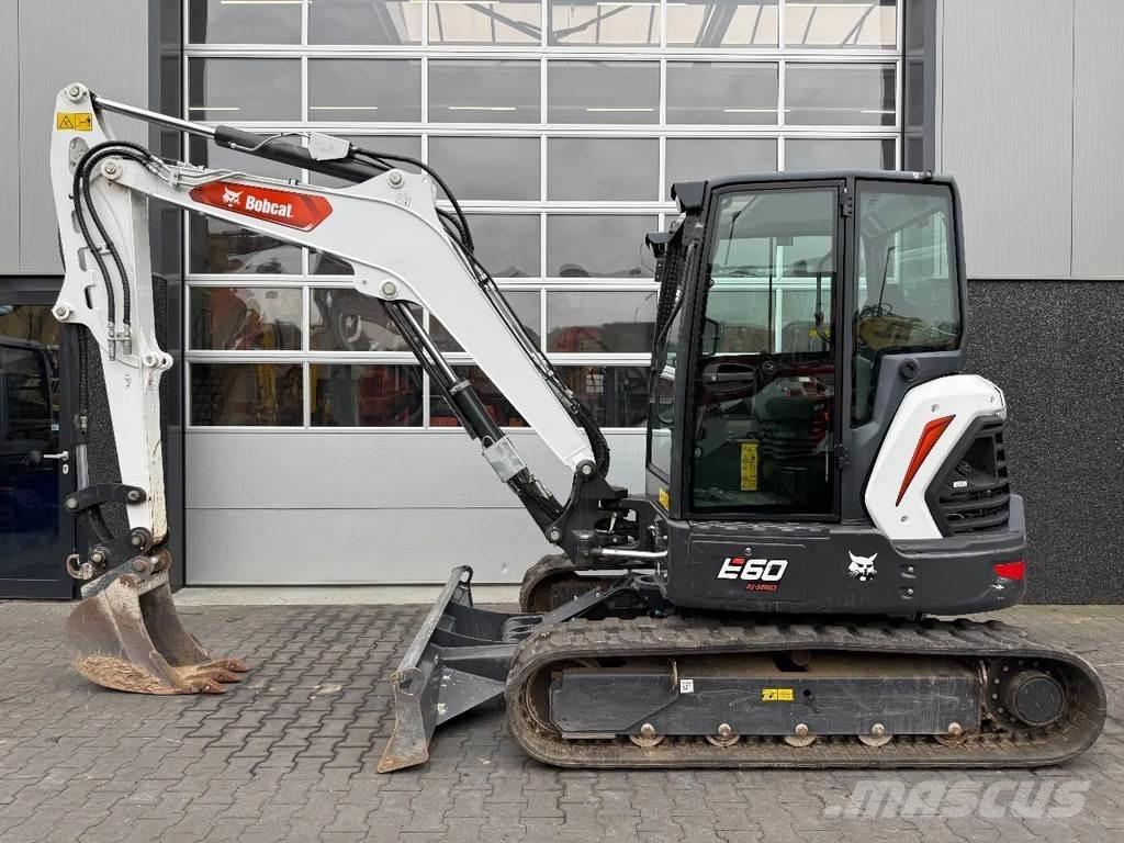 Bobcat E60 | A/C Mini excavadoras < 7t