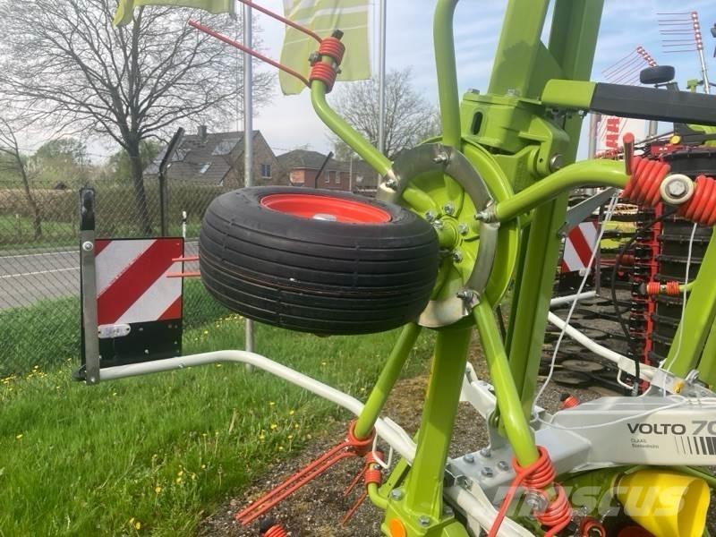 CLAAS Volto 700 Rastrillos y henificadores
