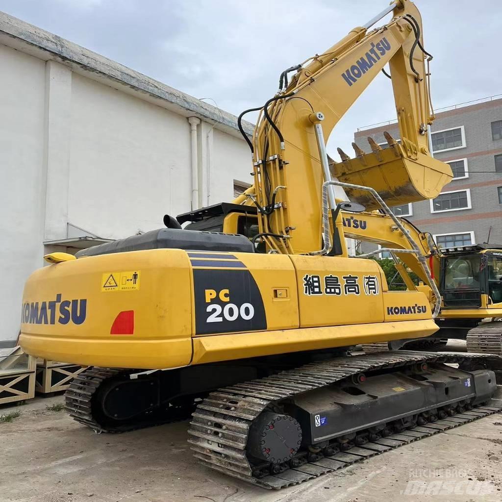 Komatsu PC 200-8N1 Excavadoras de cadenas
