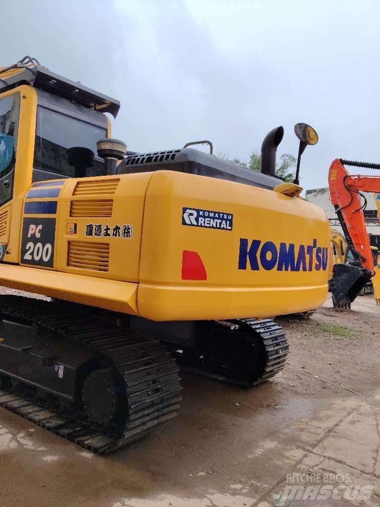Komatsu PC200-8 Excavadoras de cadenas