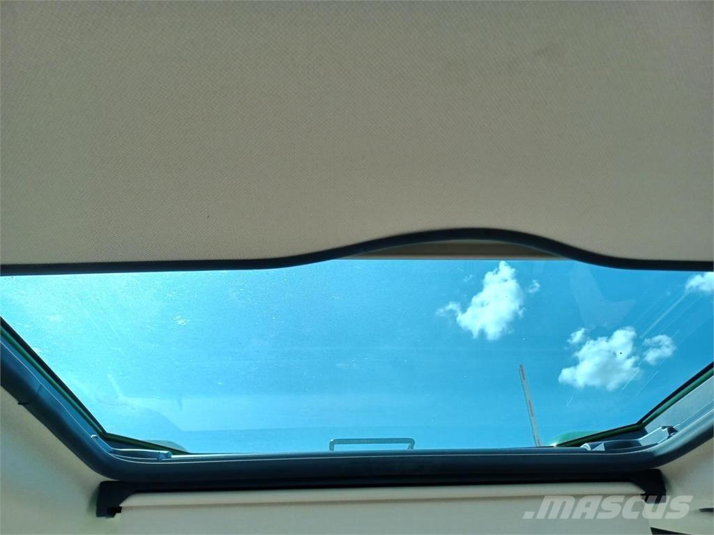 John Deere 6100M Tractores