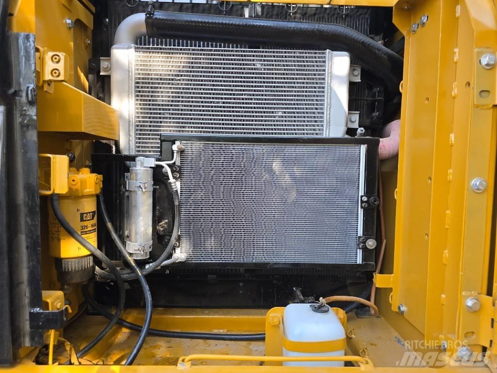 CAT 320D2 Excavadoras de cadenas