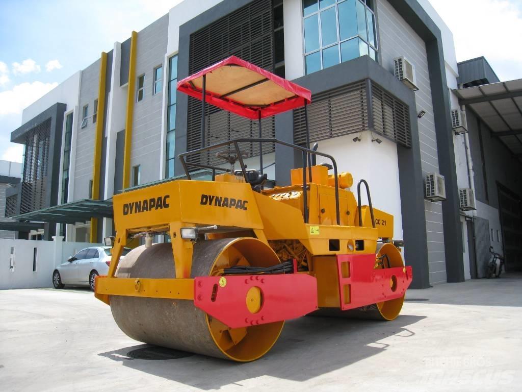 Dynapac CC 211 Rodillos de doble tambor