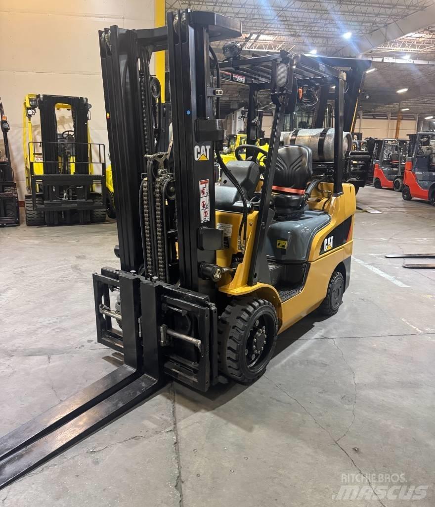 CAT 2C 6000 Otras carretillas elevadoras