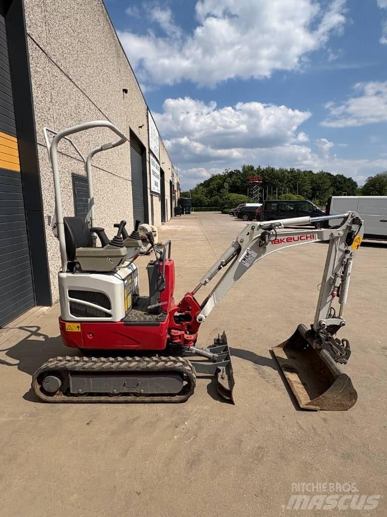 Takeuchi TB 210 R Mini excavadoras < 7t