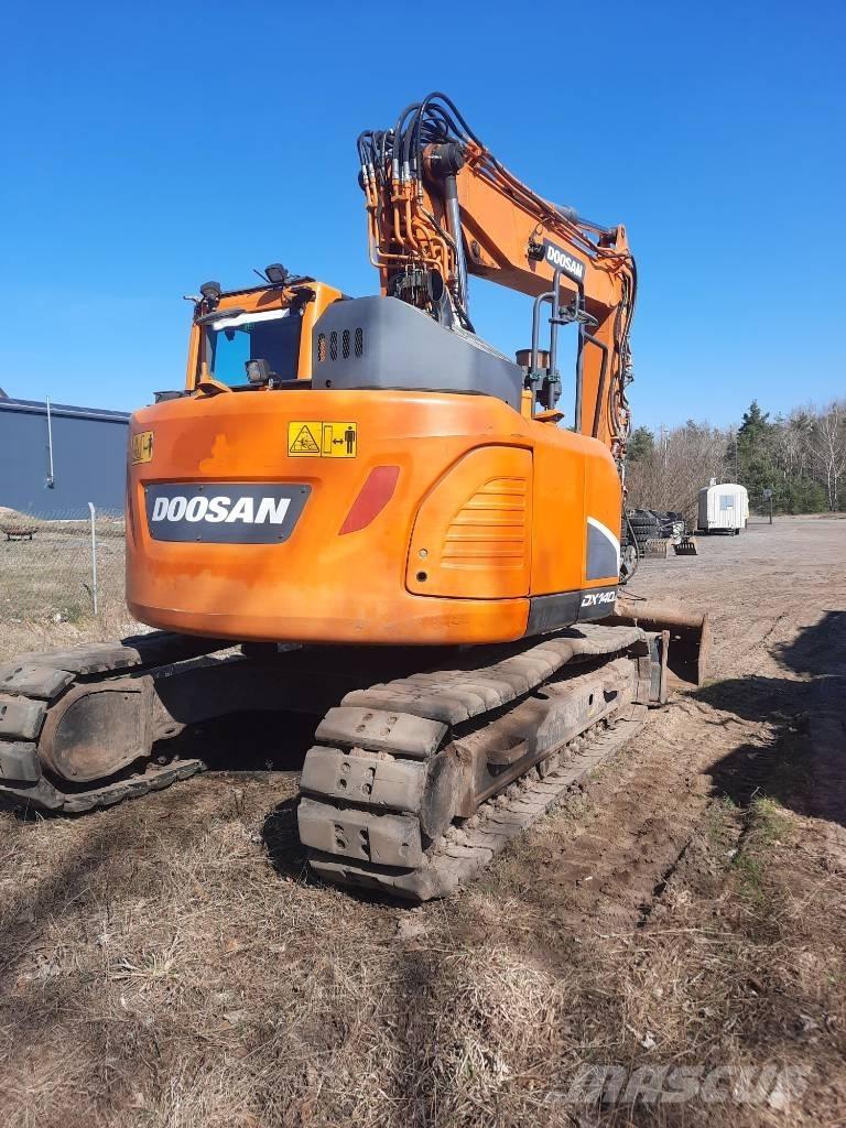 Doosan DX140LCR-5 Excavadoras de cadenas