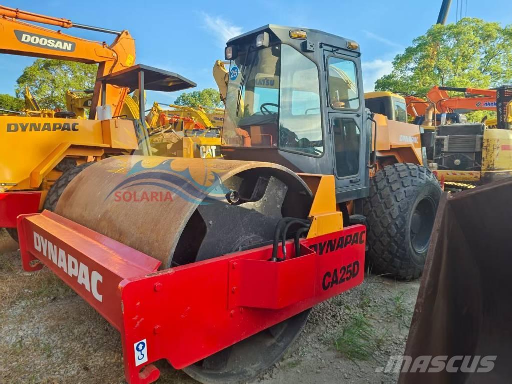 Dynapac CA 25 D Rodillos de un solo tambor