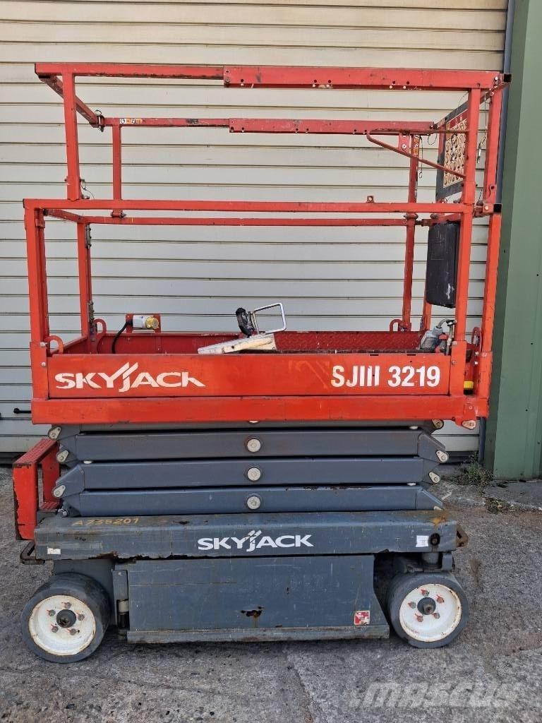 SkyJack SJ III 3219 Plataformas tijera